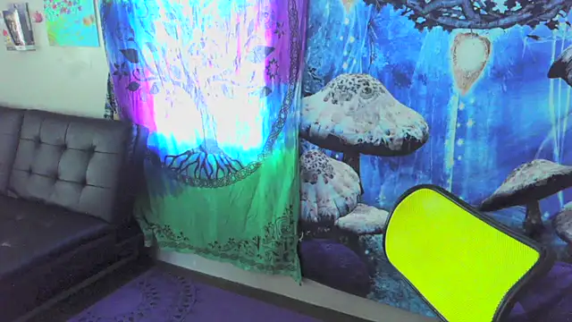 Snapshot of _hellostormy_ chatting on September 30, 2025, 3:18 pm hellostormy online show from September 30, 2025, 3:18 pm