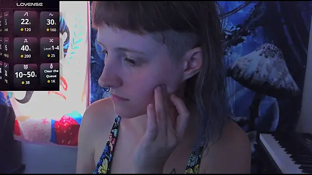 Snapshot of _hellostormy_ chatting on September 18, 2025, 4:43 pm hellostormy online show from September 18, 2025, 4:43 pm