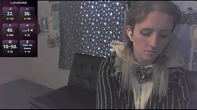Snapshot of _hellostormy_ chatting on September 8, 2025, 3:00 pm hellostormy online show from September 8, 2025, 3:00 pm