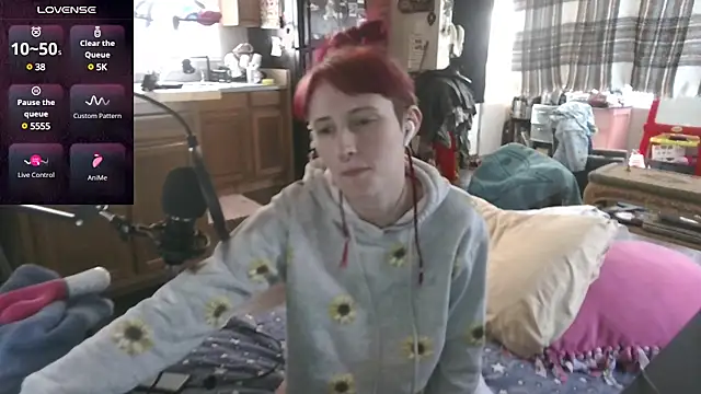 Snapshot of _hellostormy_ chatting on February 20, 2025, 6:35 pm hellostormy online show from February 20, 2025, 6:35 pm