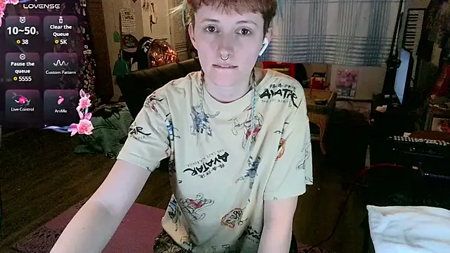 Snapshot of _hellostormy_ chatting on February 9, 2025, 8:21 am hellostormy online show from February 9, 2025, 8:21 am