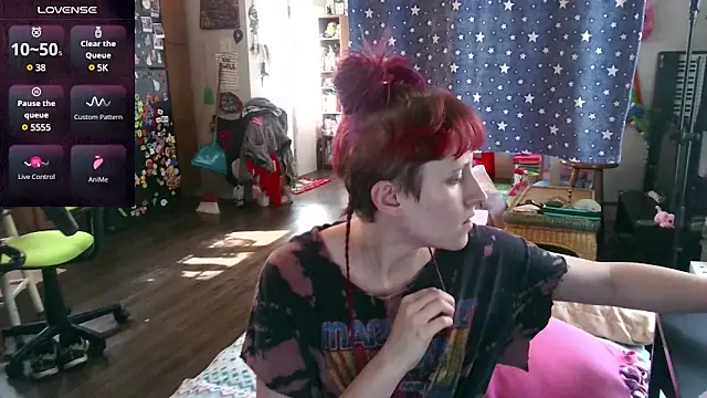 Snapshot of _hellostormy_ chatting on February 26, 2025, 4:49 pm hellostormy online show from February 26, 2025, 4:49 pm