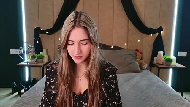 Teresa Stane online show from March 13, 2025, 5:11 am