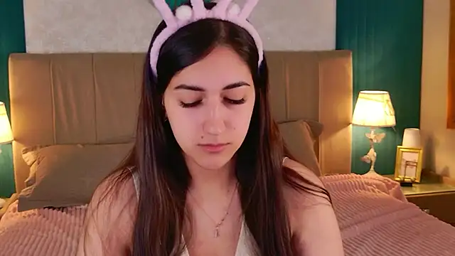 Teresa Stane online show from April 27, 2026, 5:27 am