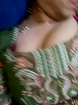 Snapshot of Haniya-143 chatting on November 22, 2025, 11:25 pm Haniya-143 online show from November 22, 2025, 11:25 pm