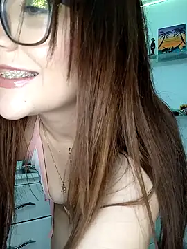 Snapshot of Luna_SofiaXX chatting on February 5, 2025, 5:52 am Luna SofiaXX online show from February 5, 2025, 5:52 am