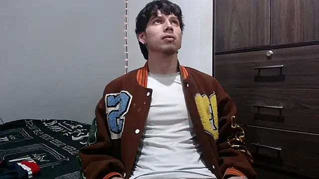 Snapshot of pervertsteens3 chatting on September 15, 2025, 4:02 am pervertsteens3 online show from September 15, 2025, 4:02 am