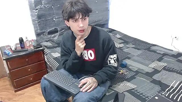 Snapshot of pervertsteens3 chatting on November 6, 2025, 7:07 pm pervertsteens3 online show from November 6, 2025, 7:07 pm