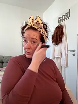 Snapshot of Engel_mia chatting on February 27, 2026, 9:20 am Engel mia online show from February 27, 2026, 9:20 am