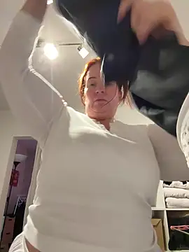 Snapshot of Engel_mia chatting on February 12, 2026, 1:11 pm Engel mia online show from February 12, 2026, 1:11 pm