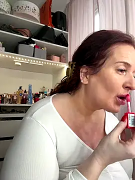 Snapshot of Engel_mia chatting on November 29, 2025, 11:32 am Engel mia online show from November 29, 2025, 11:32 am