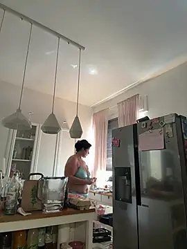 Snapshot of Engel_mia chatting on June 28, 2026, 9:15 am Engel mia online show from June 28, 2026, 9:15 am