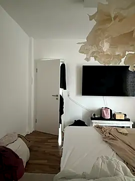 Snapshot of Engel_mia chatting on October 11, 2025, 9:32 am Engel mia online show from October 11, 2025, 9:32 am