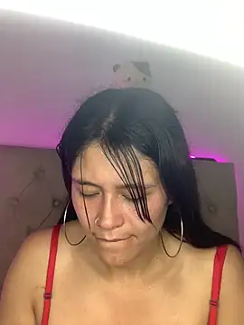 mariana 21x online show from March 4, 2025, 7:01 pm
