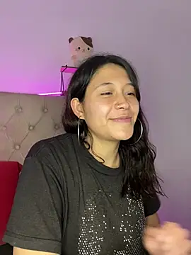 mariana 21x online show from February 28, 2025, 7:14 pm