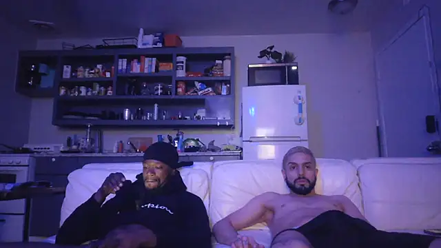 DerekPerez2025 online show from February 8, 2026, 11:46 pm