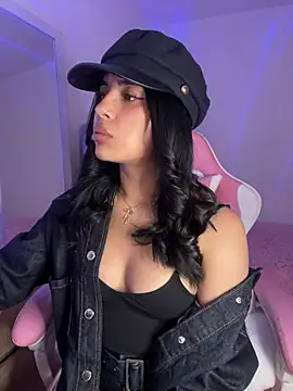 Snapshot of Emily-14 chatting on March 22, 2026, 6:59 am Emily-14 online show from March 22, 2026, 6:59 am