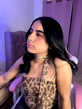 Snapshot of Emily-14 chatting on November 15, 2025, 4:16 am Emily-14 online show from November 15, 2025, 4:16 am