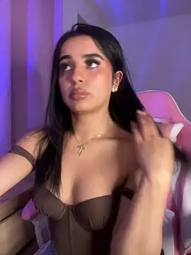 Snapshot of Emily-14 chatting on February 11, 2026, 6:24 am Emily-14 online show from February 11, 2026, 6:24 am