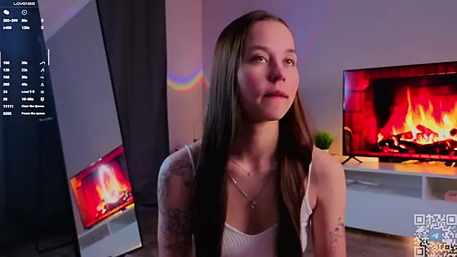 FalineDowlen online show from November 26, 2025, 1:38 am