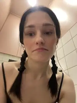 Snapshot of Mia_Mia_M chatting on May 15, 2026, 2:26 pm Mia Mia M online show from May 15, 2026, 2:26 pm