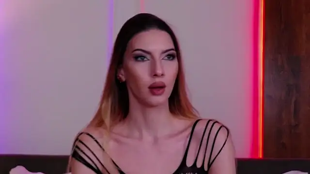 SkylerSpark online show from November 13, 2025, 9:08 pm