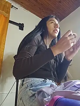 Snapshot of CarlaAlvez chatting on March 31, 2026, 1:46 pm CarlaAlvez online show from March 31, 2026, 1:46 pm