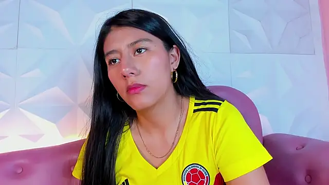 Snapshot of CarlaAlvez chatting on March 20, 2025, 10:51 pm CarlaAlvez online show from March 20, 2025, 10:51 pm