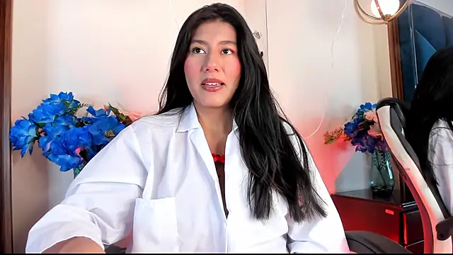 Snapshot of CarlaAlvez chatting on December 15, 2025, 1:50 pm CarlaAlvez online show from December 15, 2025, 1:50 pm