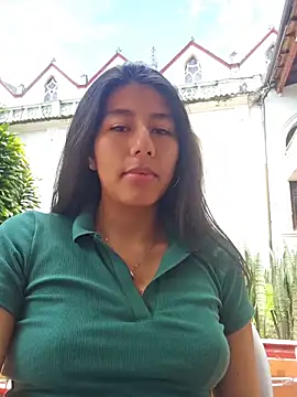 Snapshot of CarlaAlvez chatting on April 27, 2026, 4:38 pm CarlaAlvez online show from April 27, 2026, 4:38 pm