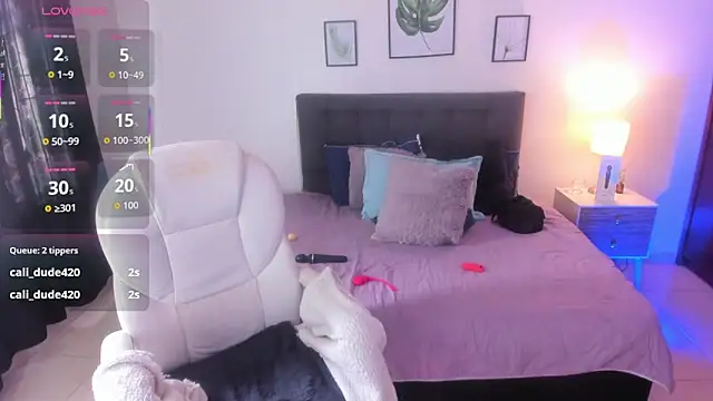 Snapshot of _lara1 chatting on December 1, 2025, 7:26 pm lara1 online show from December 1, 2025, 7:26 pm