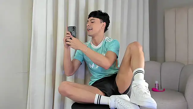 Snapshot of Dammon_Stallion chatting on November 19, 2025, 3:23 pm Dammon Stallion online show from November 19, 2025, 3:23 pm