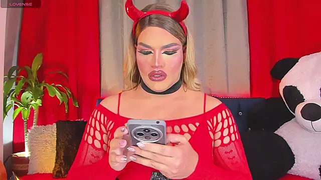 Missisabella  online show from April 29, 2026, 12:59 am