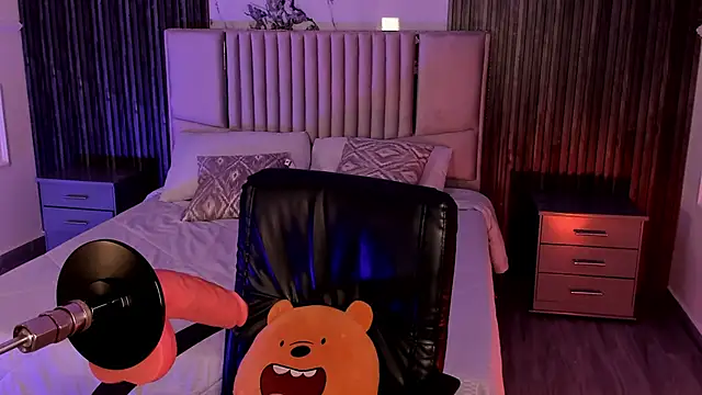 Snapshot of Lillyortiz chatting on February 4, 2026, 12:22 pm Lillyortiz online show from February 4, 2026, 12:22 pm