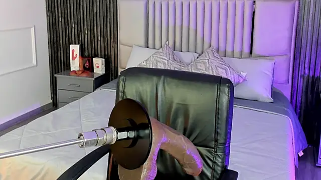 Snapshot of Lillyortiz chatting on November 24, 2025, 8:09 pm Lillyortiz online show from November 24, 2025, 8:09 pm