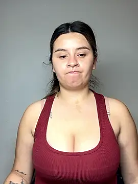 SaraBraun  online show from January 7, 2026, 5:29 pm