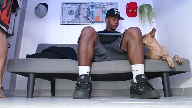 Snapshot of boss_of_cash chatting on May 12, 2026, 9:15 am boss of cash online show from May 12, 2026, 9:15 am