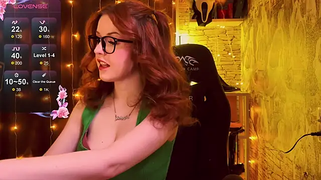 LaurenRossss online show from November 17, 2025, 11:53 pm