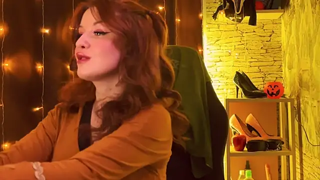 LaurenRossss online show from November 1, 2025, 11:42 pm