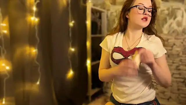 LaurenRossss online show from January 13, 2025, 11:17 pm