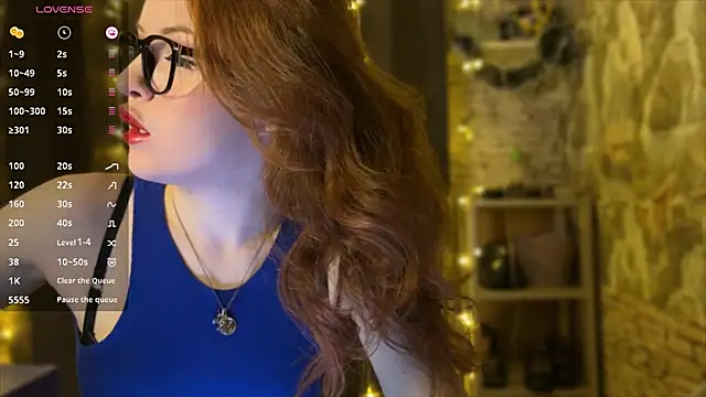 LaurenRossss online show from January 16, 2025, 11:06 pm