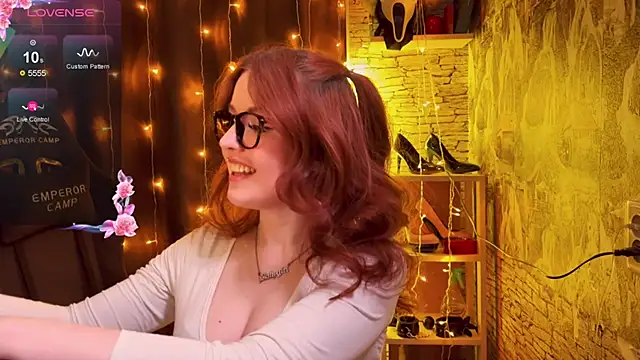 LaurenRossss online show from November 16, 2025, 11:52 pm