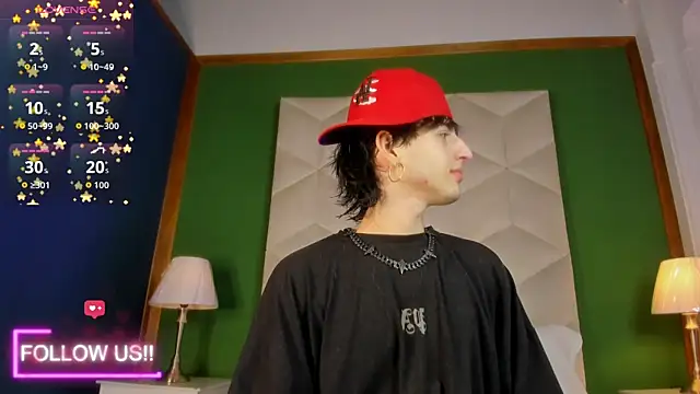 Snapshot of sett_and_gwen chatting on October 31, 2025, 4:09 am sett and gwen online show from October 31, 2025, 4:09 am