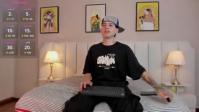 sett and gwen online show from February 26, 2026, 3:39 am