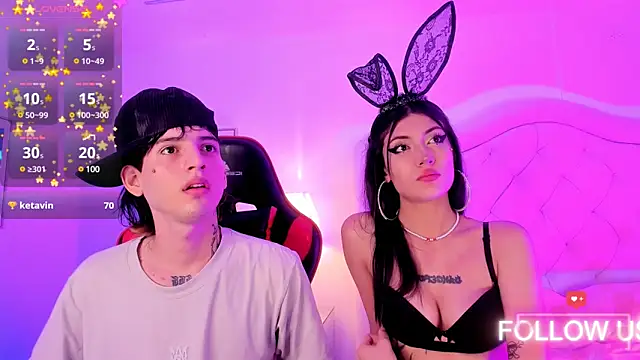 Snapshot of sett_and_gwen chatting on March 2, 2025, 7:32 am sett and gwen online show from March 2, 2025, 7:32 am