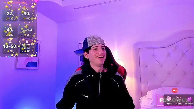 Snapshot of sett_and_gwen chatting on March 3, 2025, 5:16 am sett and gwen online show from March 3, 2025, 5:16 am