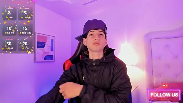 Snapshot of sett_and_gwen chatting on March 12, 2025, 5:13 am sett and gwen online show from March 12, 2025, 5:13 am