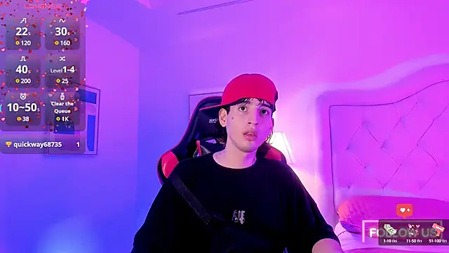 Snapshot of sett_and_gwen chatting on February 22, 2025, 11:46 pm sett and gwen online show from February 22, 2025, 11:46 pm