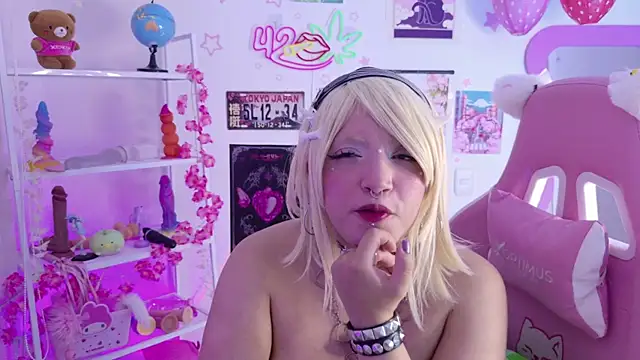 Snapshot of lady_noize chatting on July 23, 2026, 1:58 am lady noize online show from July 23, 2026, 1:58 am