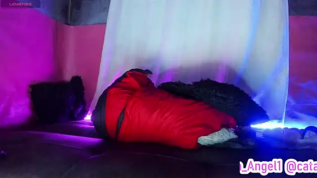 Cata-angel online show from February 28, 2025, 1:26 am